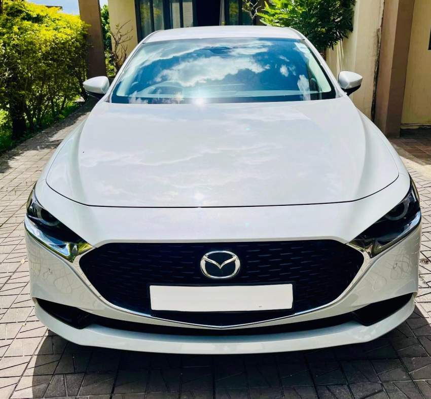 Mazda 3 Sedan High (Nov 2024)