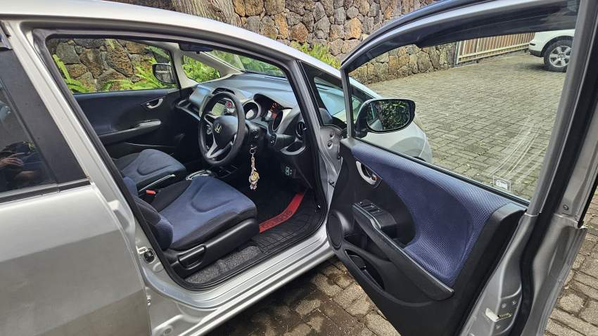 Honda Fit 2012 - 3 - Compact cars  on Aster Vender