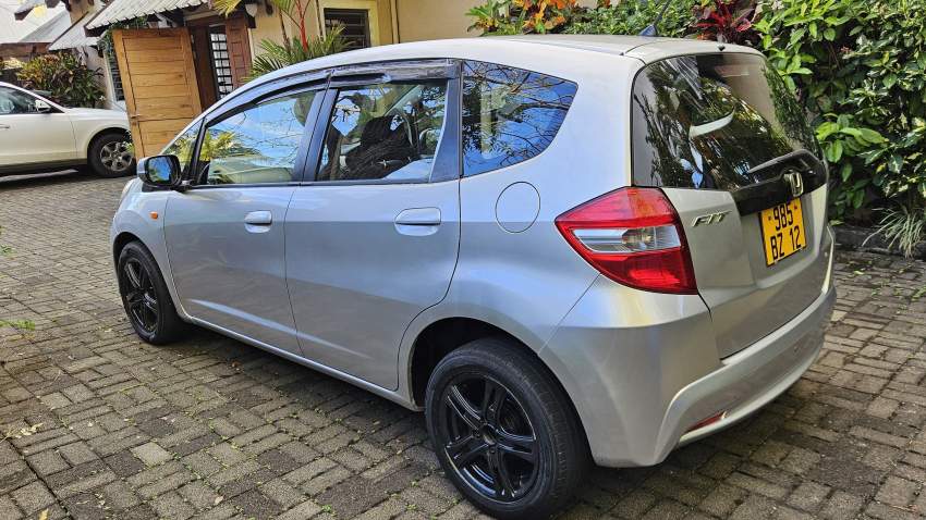 Honda Fit 2012 - 1 - Compact cars  on Aster Vender