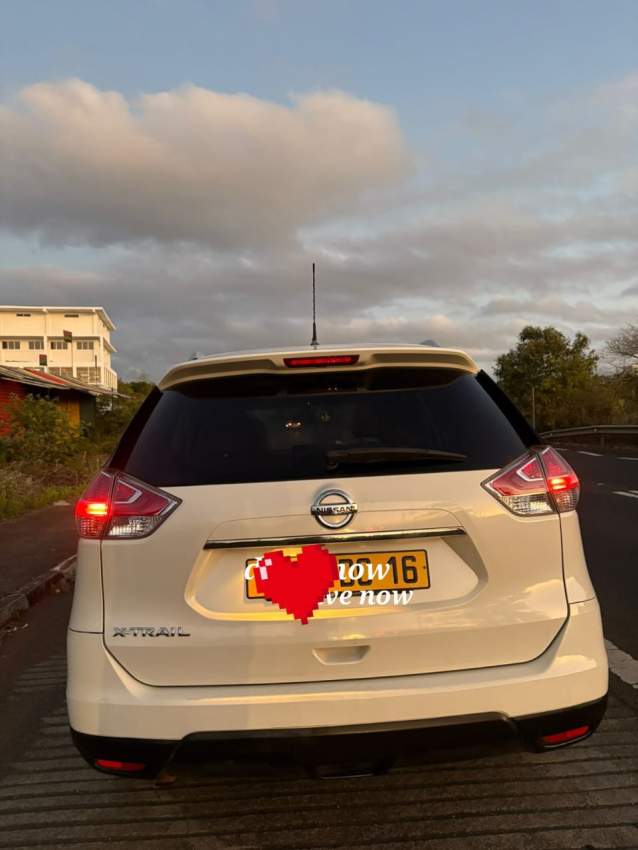 Nissan X-Trail 2016 (7-Seater) - 2 - SUV Cars  on Aster Vender