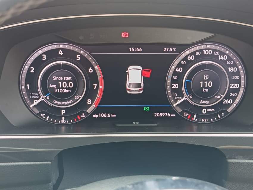 Volkswagen Tiguan R-Line 2018 - 6 - SUV Cars  on Aster Vender