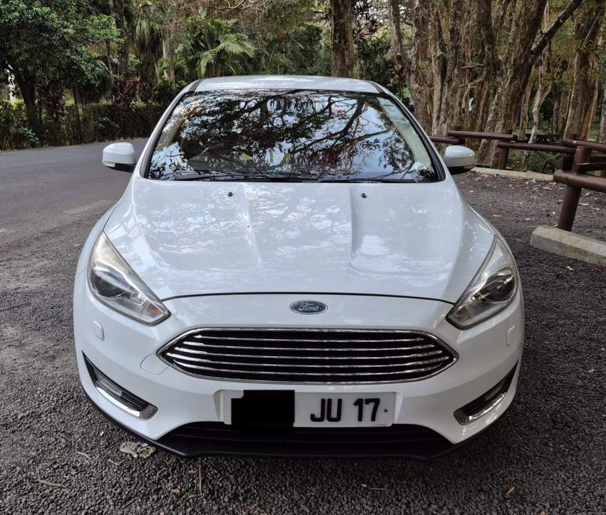 Ford Focus Titanium – 2017 - 2 - Family Cars  on Aster Vender