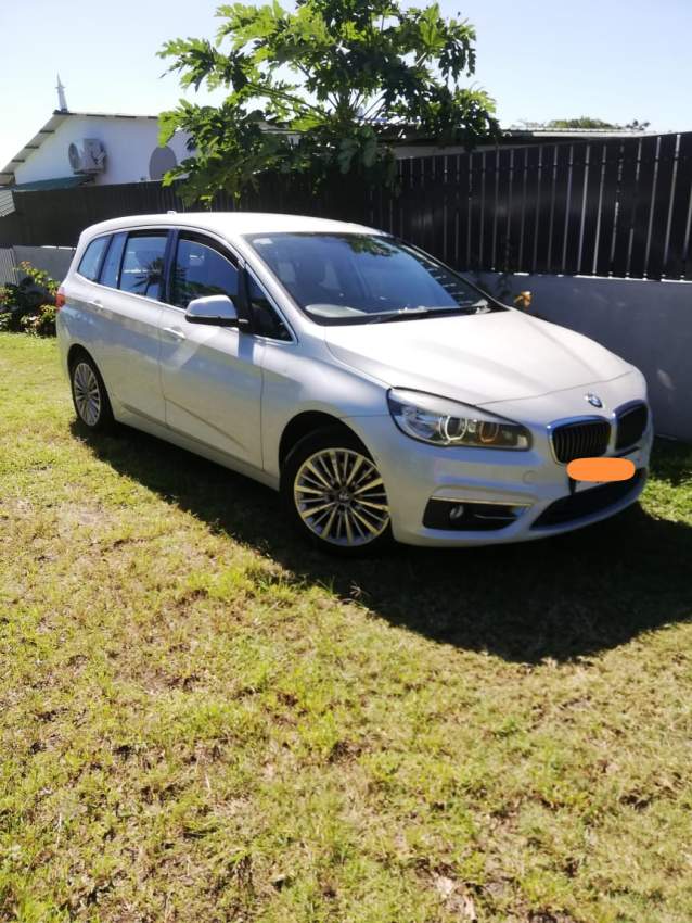 BMW 218I GRAN TOURER 2015 - 1 - Family Cars  on Aster Vender