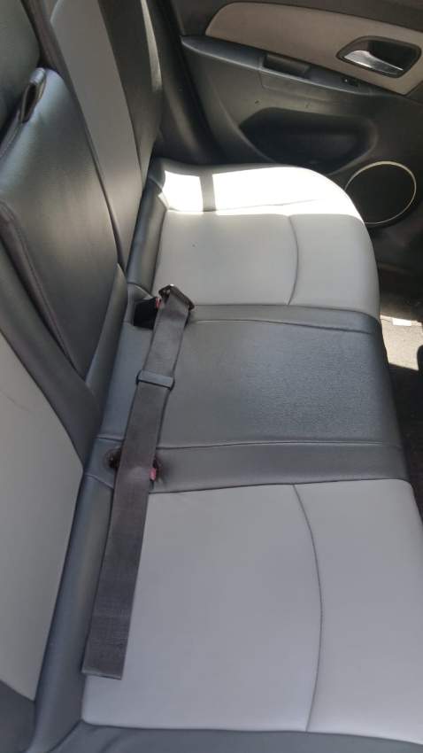 Chevrolet Cruze 2012 - 3 - Luxury Cars  on Aster Vender