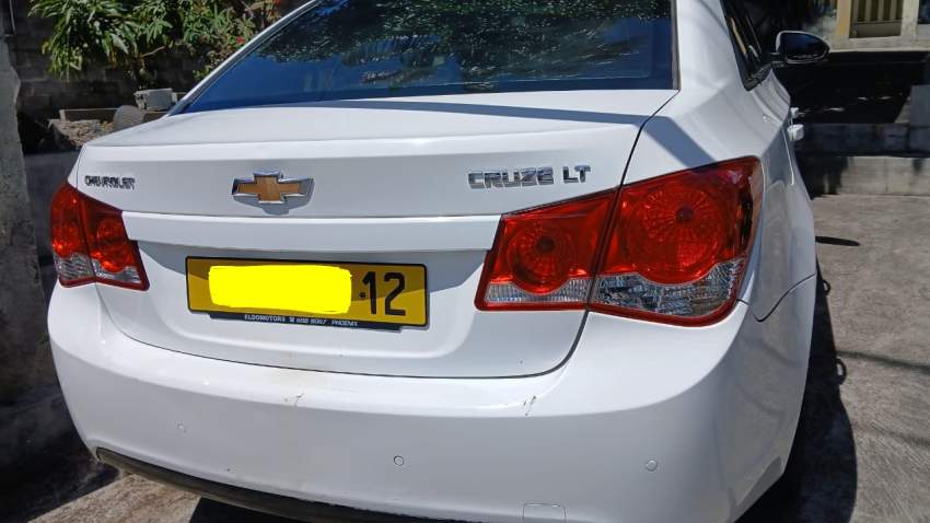 Chevrolet Cruze 2012 - 4 - Luxury Cars  on Aster Vender