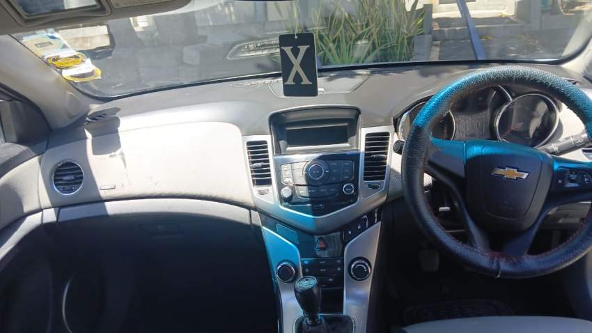 Chevrolet Cruze 2012 - 1 - Luxury Cars  on Aster Vender