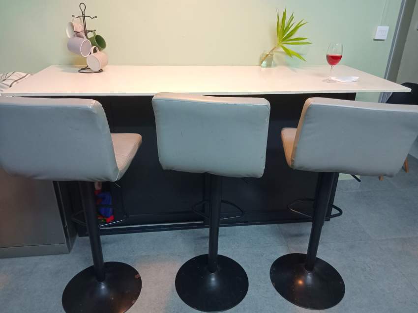 Bar island and stool - 2 - Table & chair sets  on Aster Vender