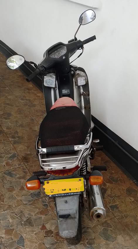 Honda Wave - 2 - Roadsters  on Aster Vender