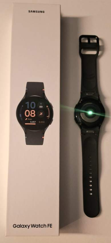 Samsung Galaxy Watch FE - 1 - Smartwatch  on Aster Vender