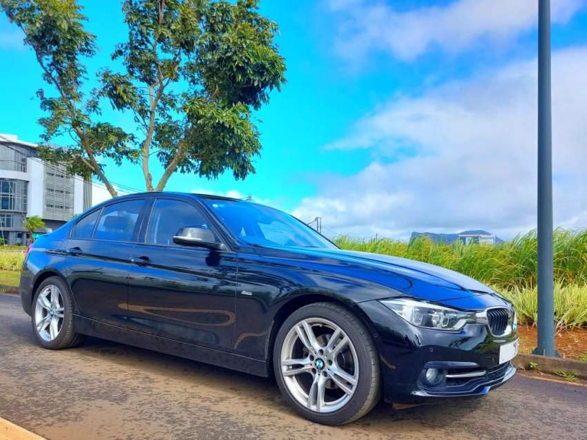 BMW 318i – 2017 - 1 - Luxury Cars  on Aster Vender