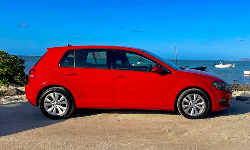 Volkswagen Golf 1.2 TSI – 2014 - 1 - Compact cars  on Aster Vender