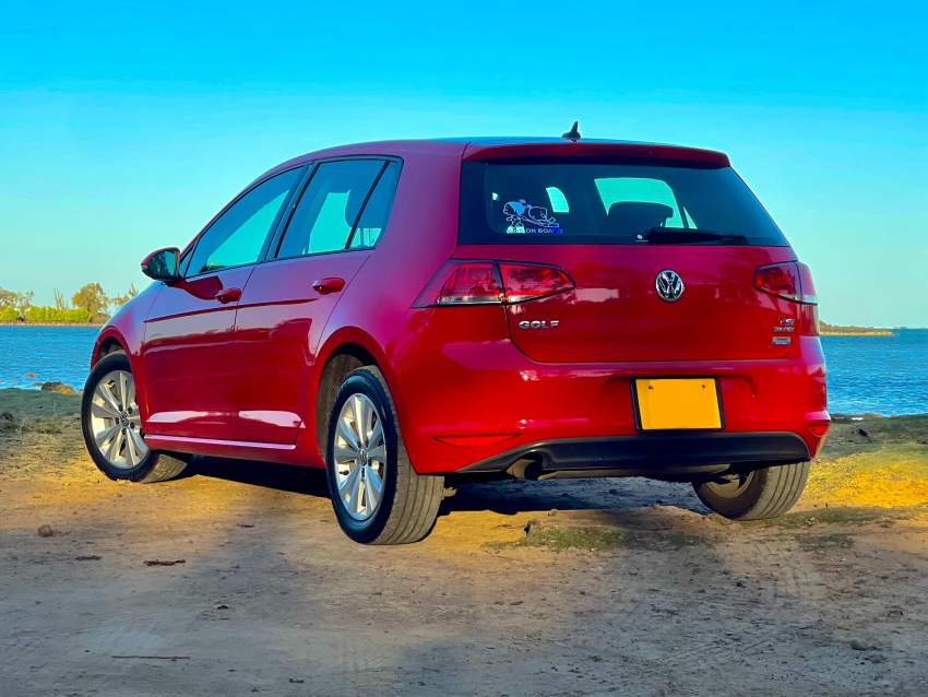 Volkswagen Golf 1.2 TSI – 2014 - 2 - Compact cars  on Aster Vender