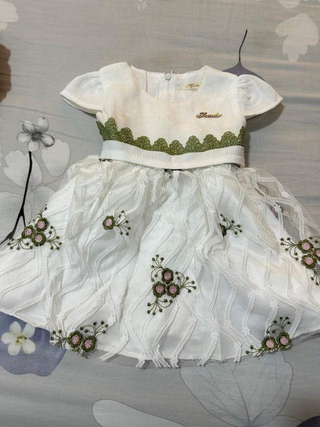 Robe on Aster Vender