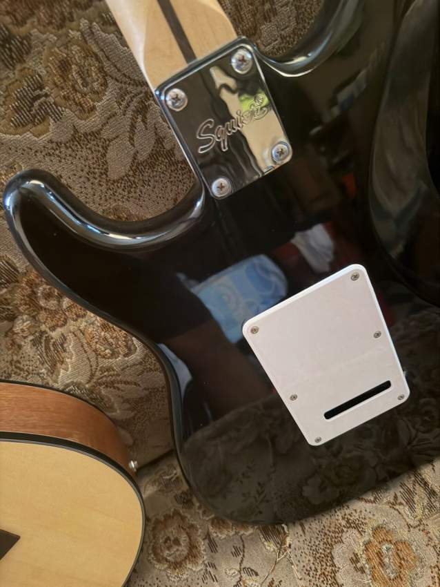 Fender guitar - 5 - Electric guitar  on Aster Vender