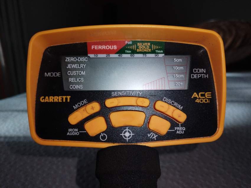 ACE 400 Garett metal detector