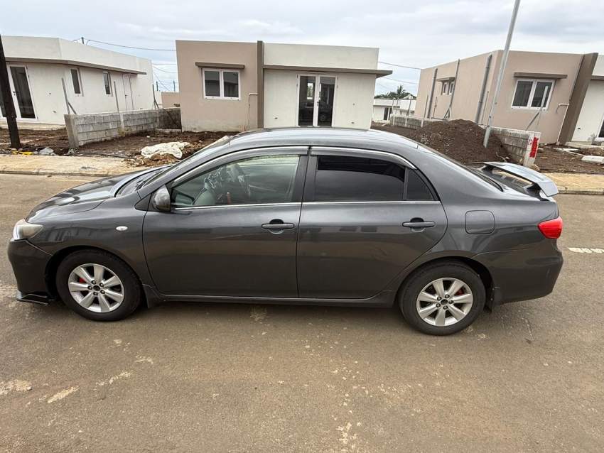 Toyota Corolla 2012 - 1 - Family Cars  on Aster Vender