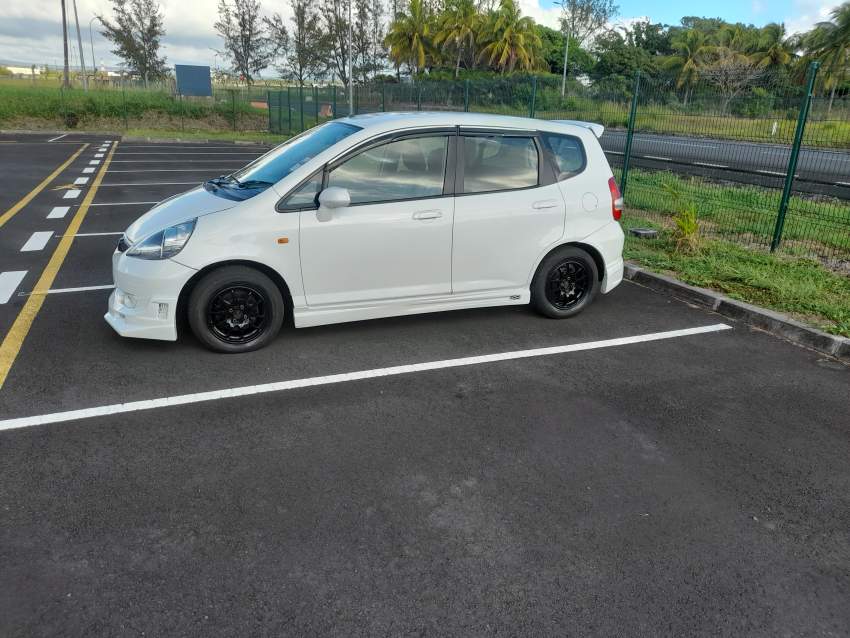 Honda Jazz 2004 - 6 - Family Cars  on Aster Vender