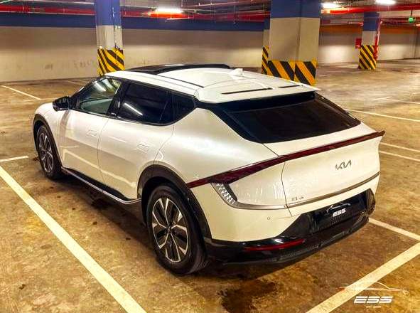 KIA EV6 (Fully Electric)  2022 - 4 - SUV Cars  on Aster Vender