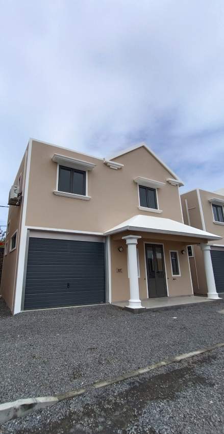 New Villa at Chemin 20 pieds - 2 - Villas  on Aster Vender