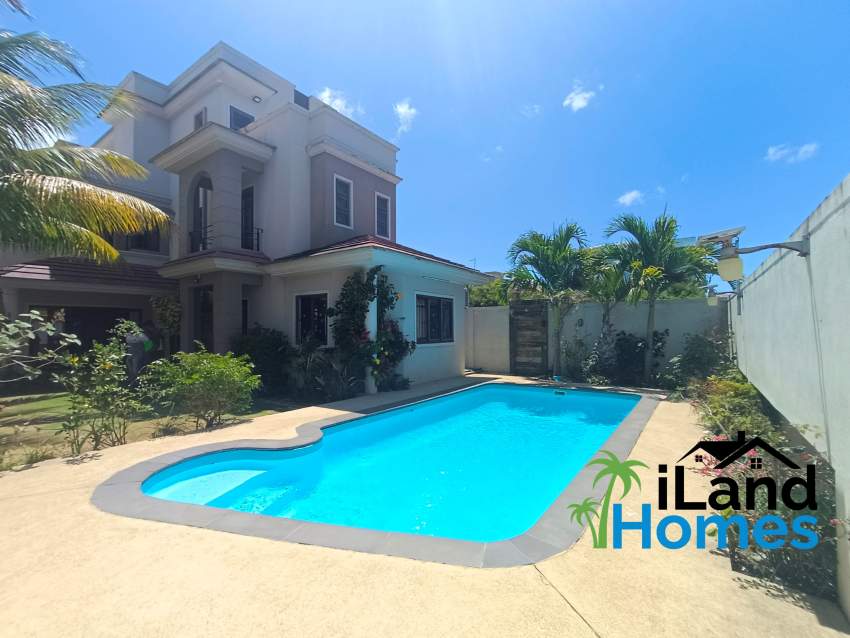 Villa at Pereybere - 1 - Villas  on Aster Vender