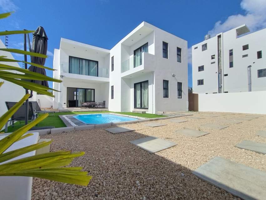 New villa at Chemin 20 pieds, Grand Baie - 1 - Villas  on Aster Vender