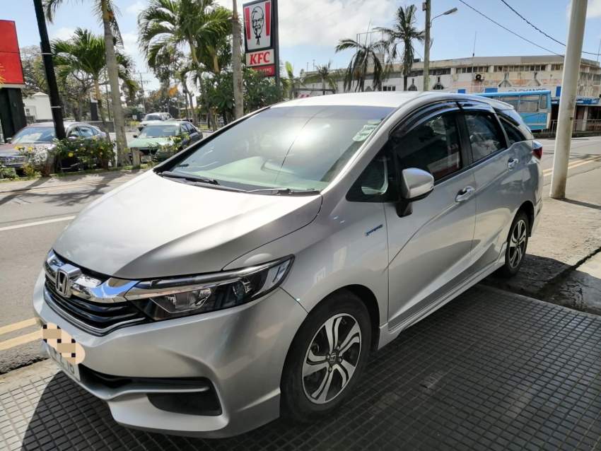 Honda Shuttle 2016 - 1 - Family Cars  on Aster Vender