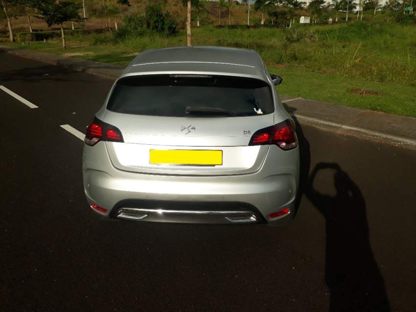 2016 Citroen DS4 1.6 VTI 120 - 4 - Luxury Cars  on Aster Vender