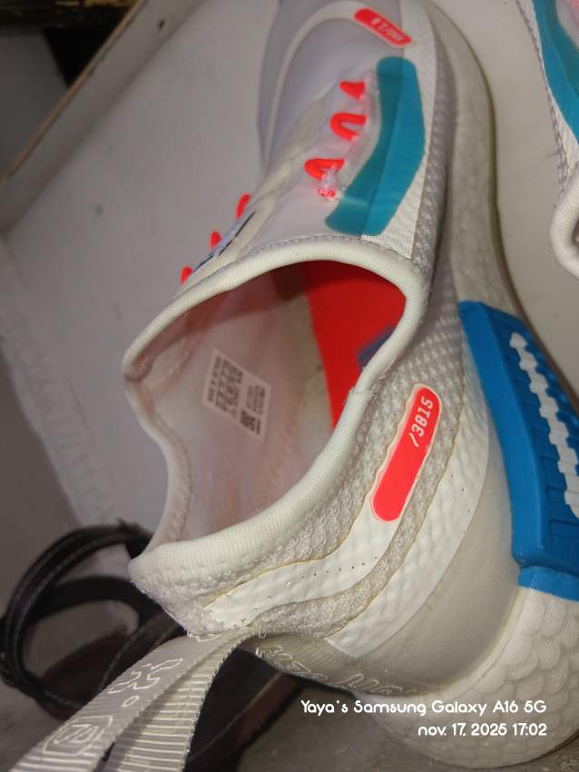 Sneaker - 2 - Sneakers  on Aster Vender