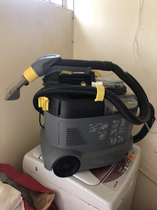 Cleaning machine for carpets , car cushions etc .. on Aster Vender