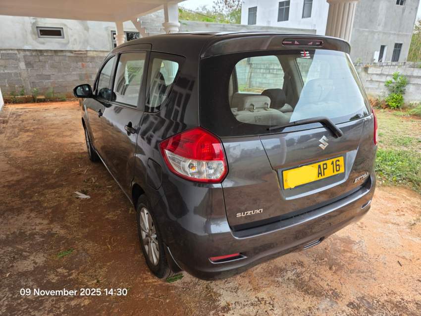 Suzuki Ertiga - 4 - Family Cars  on Aster Vender