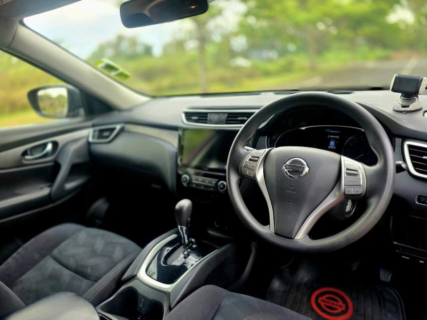 NISSAN X-TRAIL 7 SEATER 2018 - 8 - SUV Cars  on Aster Vender