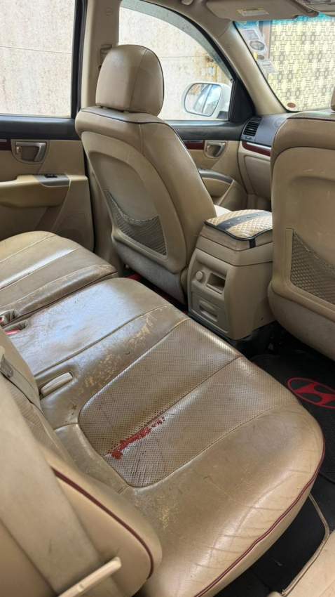 HYUNDAI SANTA FE 2009 - 4 - SUV Cars  on Aster Vender