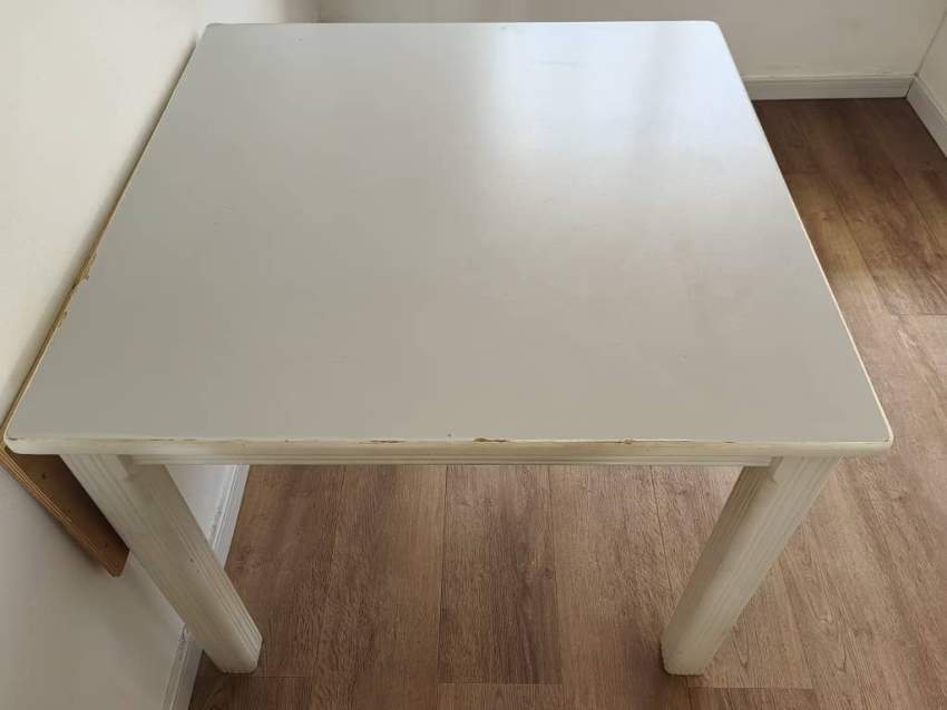 table care en bois MDF iédale pour salle a mange , cuisine ou bureau - 1 - Kitchen Tables  on Aster Vender