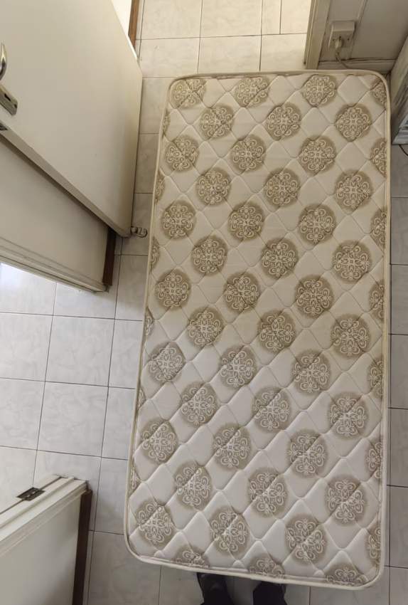 matelas 1place confortable - 3 - Mattress  on Aster Vender