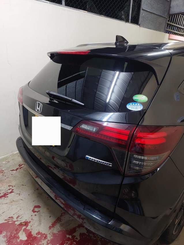 Honda Vezel Hybrid – 2020 - 1 - SUV Cars  on Aster Vender