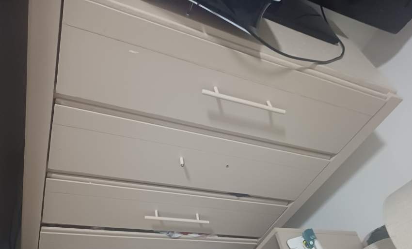 chest of drawers and nightstand on Aster Vender