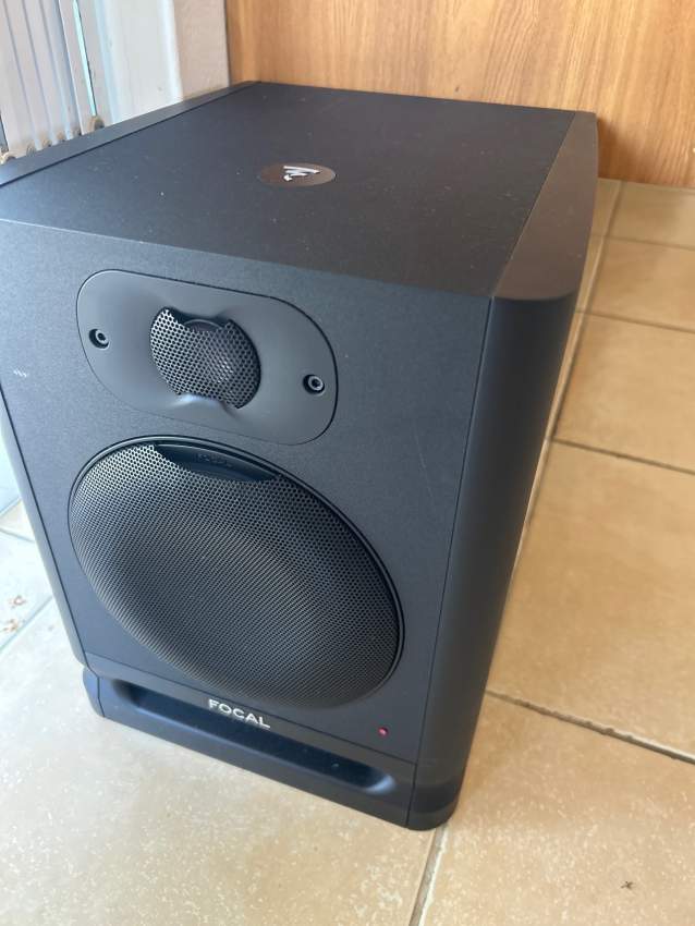 Focal Alpha 65 Evo – Pair of Powered Studio Monitors - 1 - All electronics products  on Aster Vender