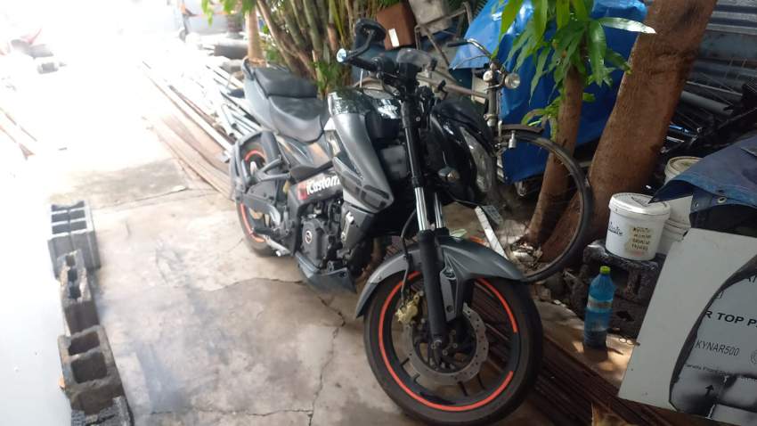 PULSAR NS200 Serie AE - 2 - Sports Bike  on Aster Vender