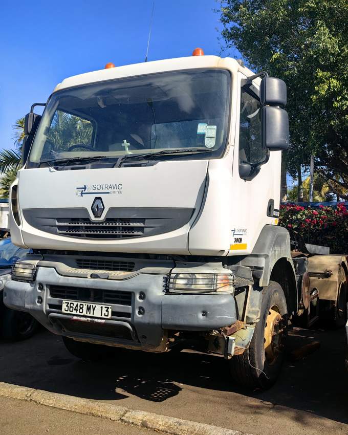 Renault Kerax 380 Prime mover