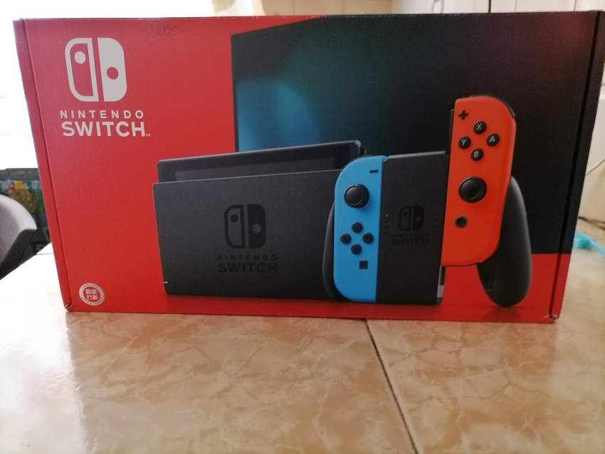 🔥 Nintendo Switch + 19 Games + Accessories – Excellent Condition