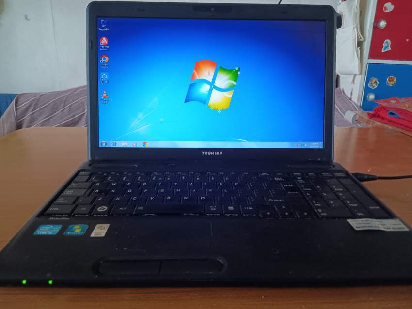 Laptop Toshiba Satellite C660 I3
