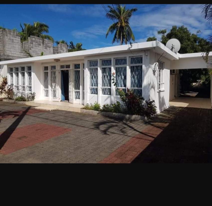 House for Sale – Petit Raffray - 2 - House  on Aster Vender