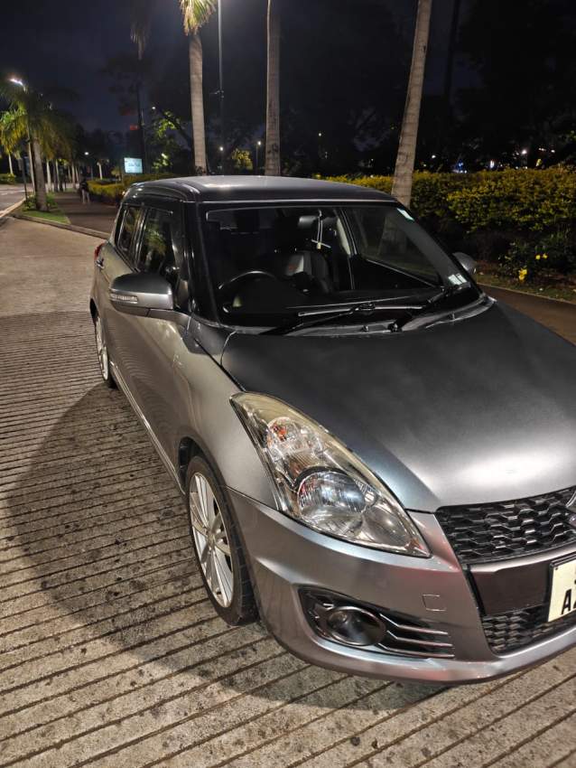 Suzuki Swift Sport ZC32S 2012