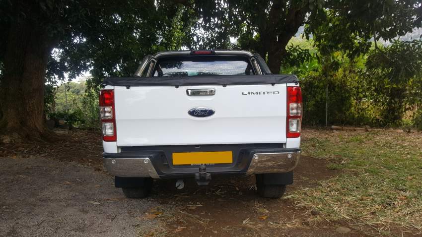 2014 Ford Ranger 3.2 Limited - 4 - Pickup trucks (4x4 & 4x2)  on Aster Vender