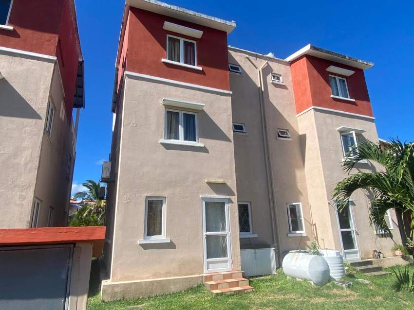 Duplex at Grand Gaube - 1 - Villas  on Aster Vender