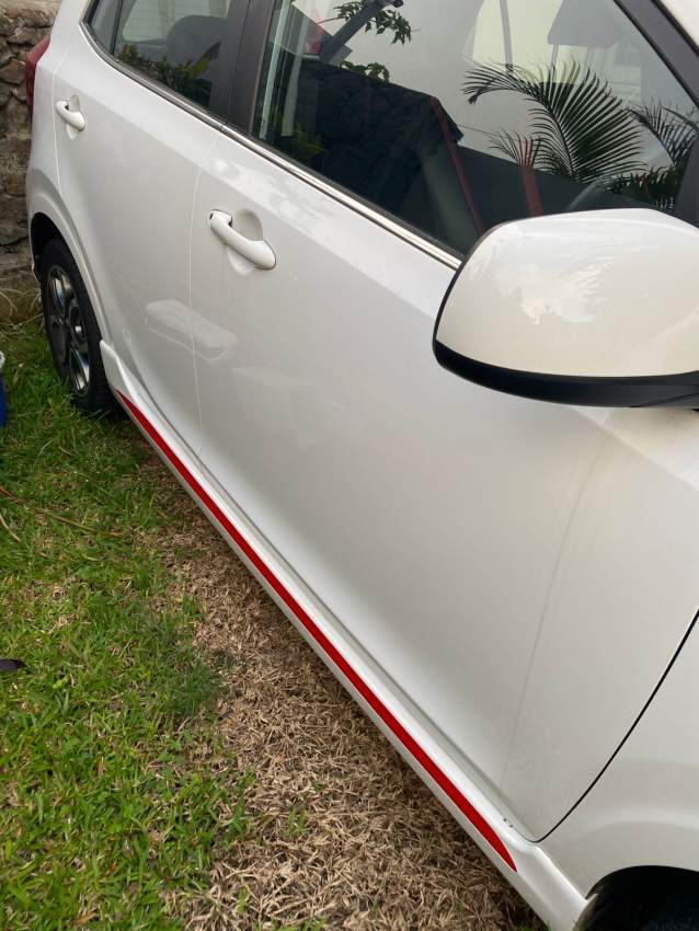 KIA PICANTO GT-Line 2019 - 2 - Compact cars  on Aster Vender