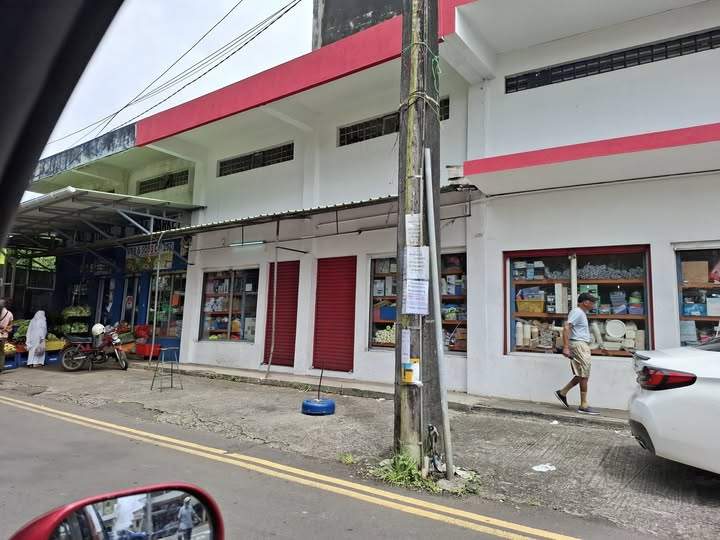 For Sale Building at Phoenix Vacoas