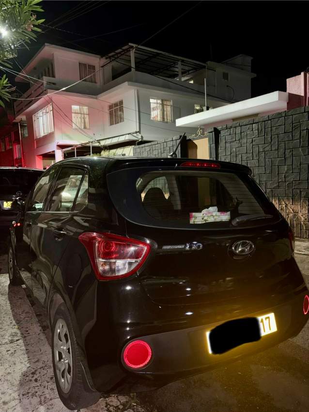 Hyundai i10 grand 2017 - 2 - Family Cars  on Aster Vender