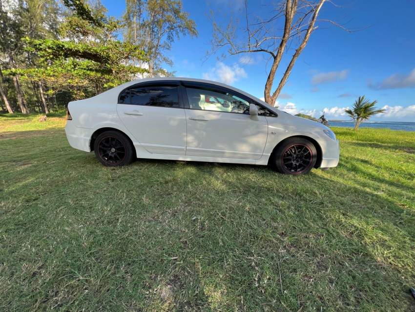 Honda Civic FD Hybrid 2011 - 2 - Family Cars  on Aster Vender