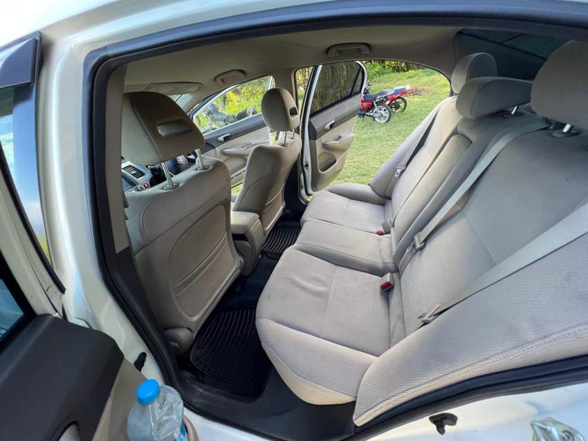 Honda Civic FD Hybrid 2011 - 5 - Family Cars  on Aster Vender